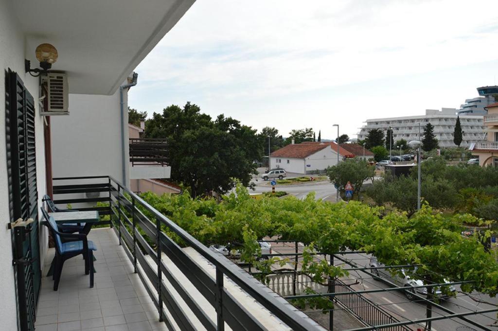 Apartments "Ruza" Vodice Zewnętrze zdjęcie
