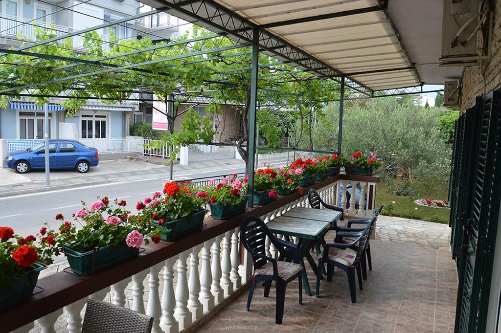 Apartments "Ruza" Vodice Zewnętrze zdjęcie