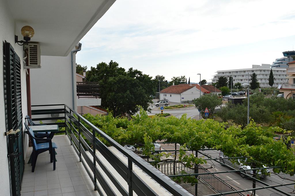 Apartments "Ruza" Vodice Zewnętrze zdjęcie