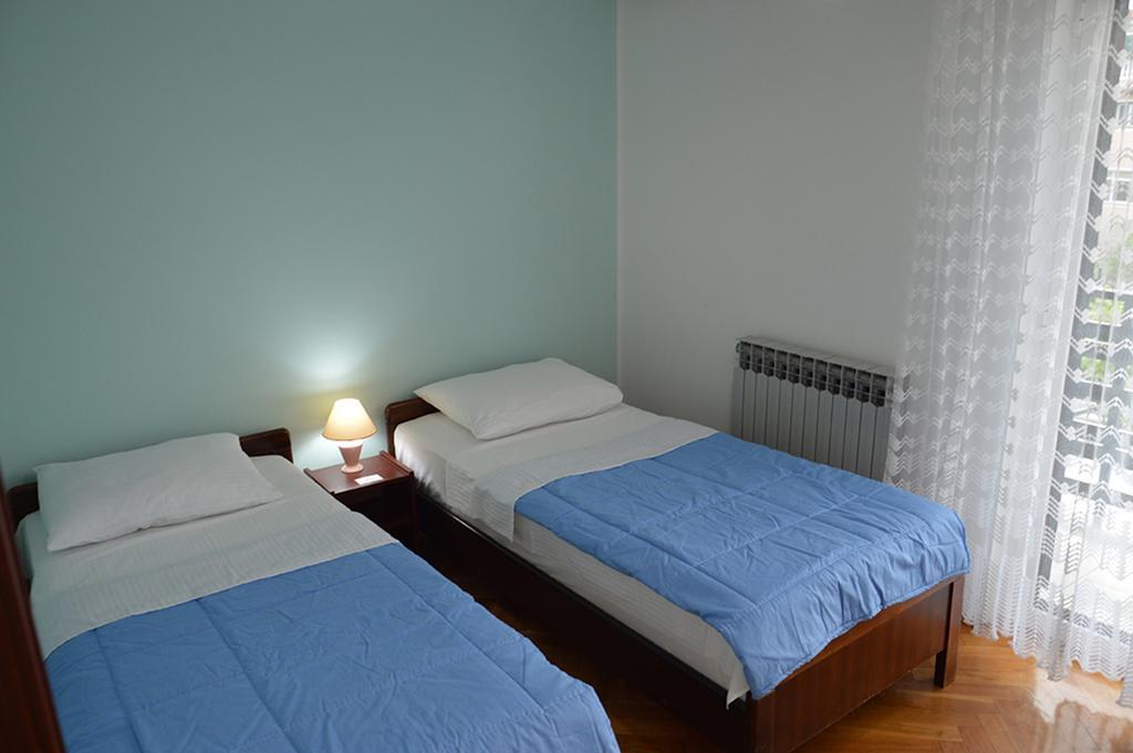 Apartments "Ruza" Vodice Zewnętrze zdjęcie