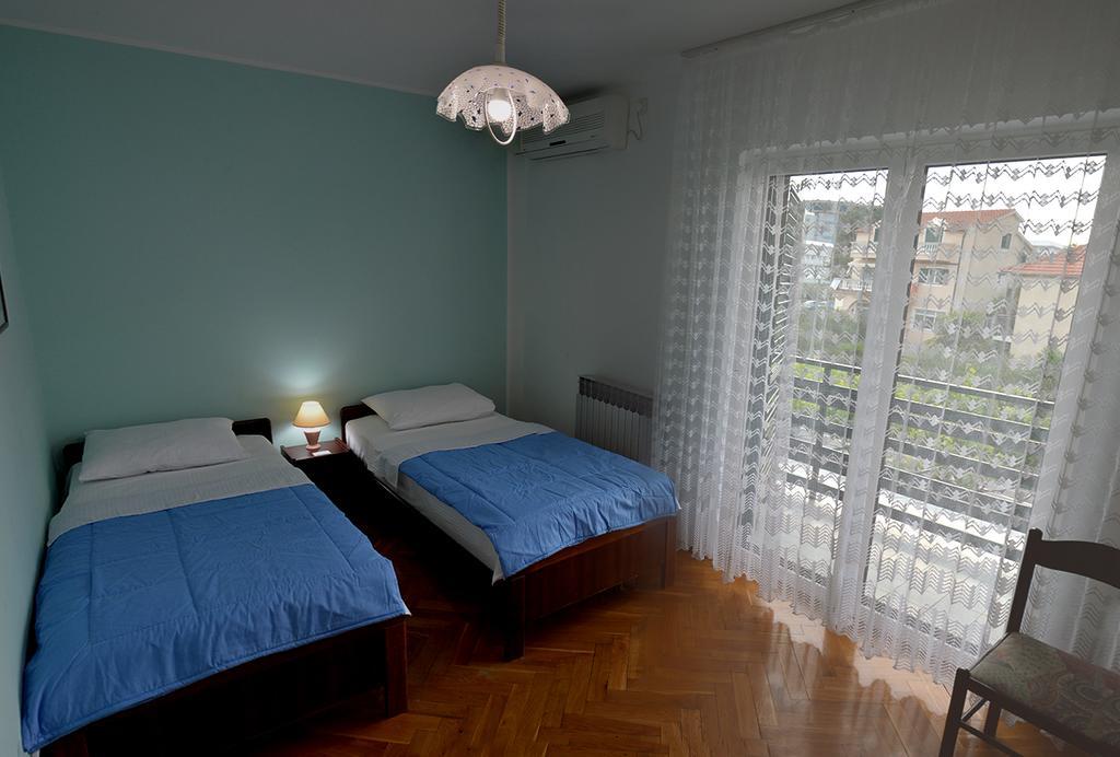 Apartments "Ruza" Vodice Zewnętrze zdjęcie